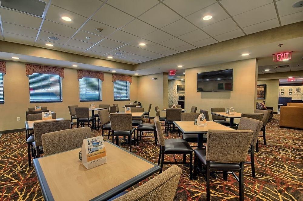 Comfort Inn & Suites Wadsworth Dış mekan fotoğraf