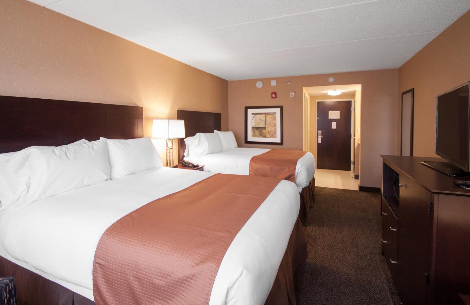 Comfort Inn & Suites Wadsworth Dış mekan fotoğraf