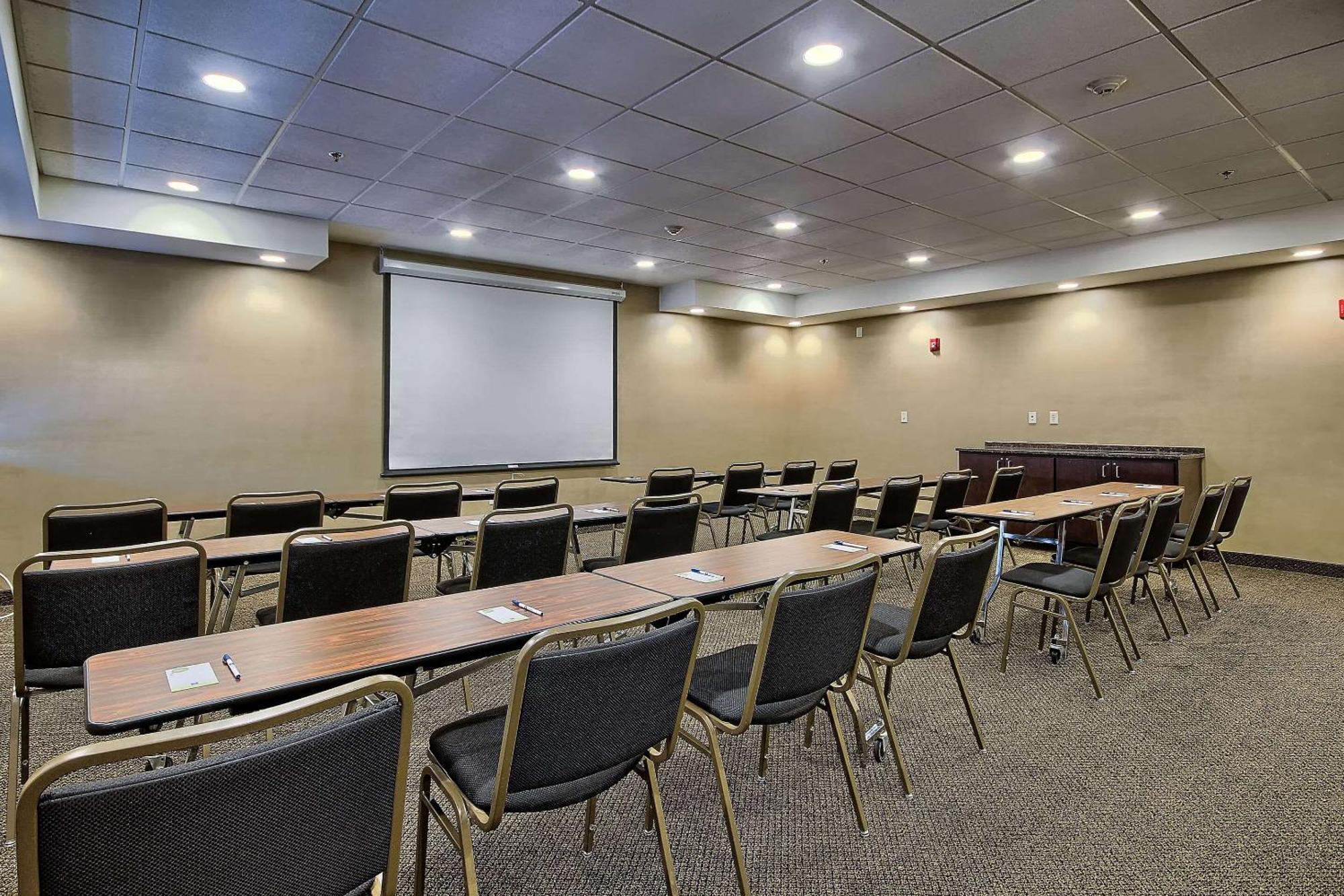 Comfort Inn & Suites Wadsworth Dış mekan fotoğraf