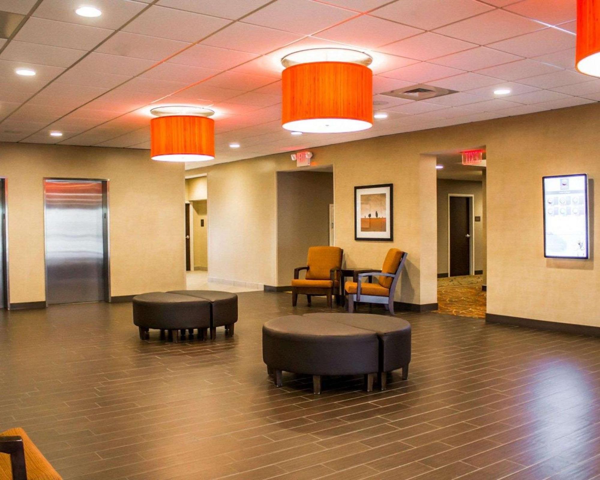 Comfort Inn & Suites Wadsworth Dış mekan fotoğraf