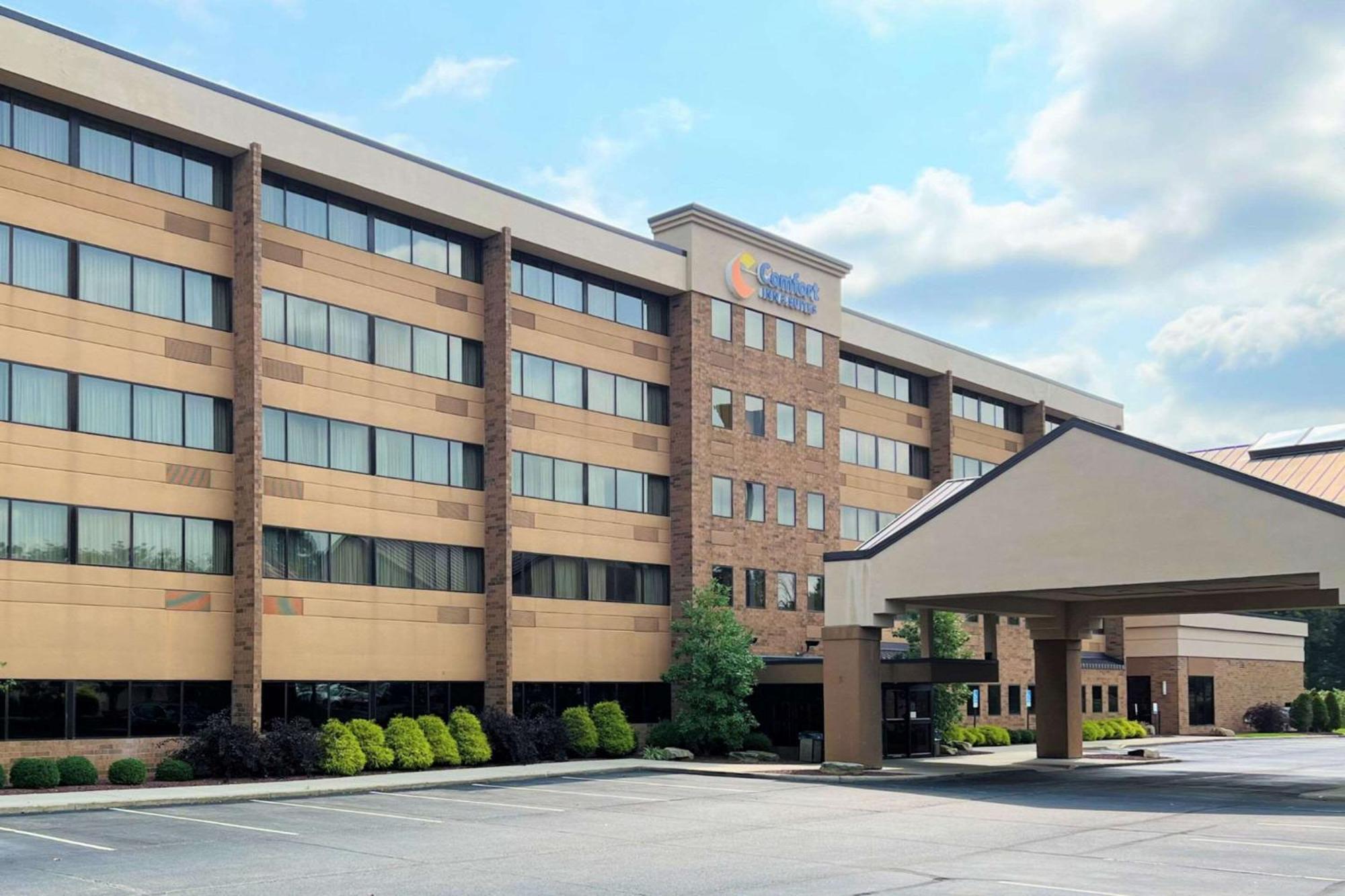 Comfort Inn & Suites Wadsworth Dış mekan fotoğraf